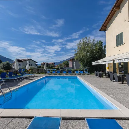 Lakeside Aparthotel Domaso