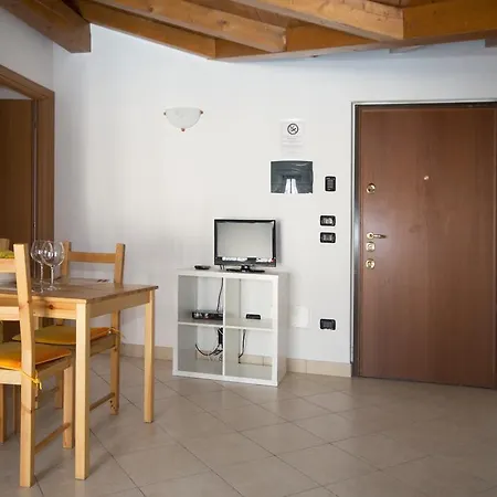 Aparthotel Lakeside *