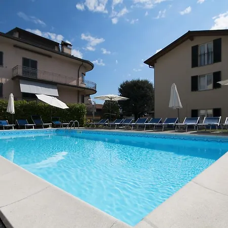 Aparthotel Lakeside *