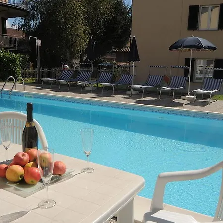 Aparthotel Lakeside *